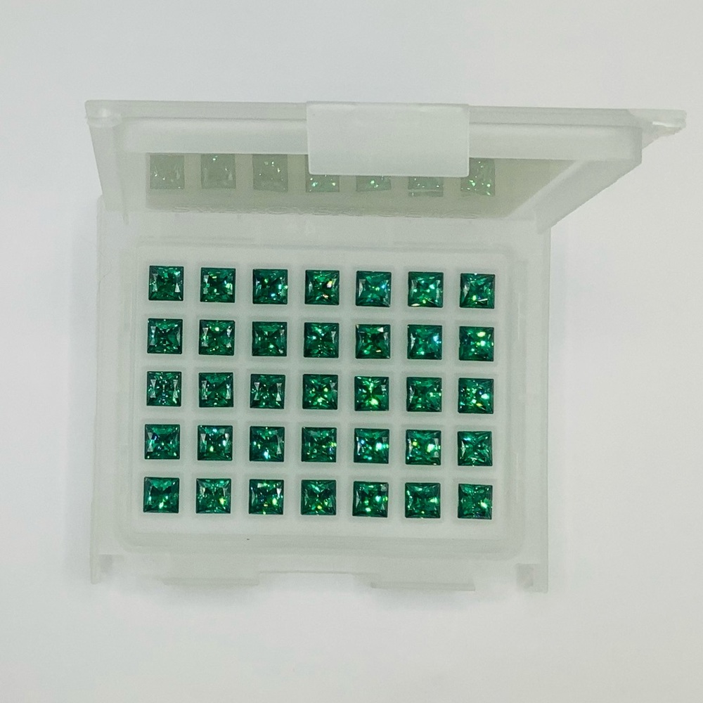 ❤️35 pieces 6mm Green Cubic Zirconia Square Princess Cut Swarovski TCF